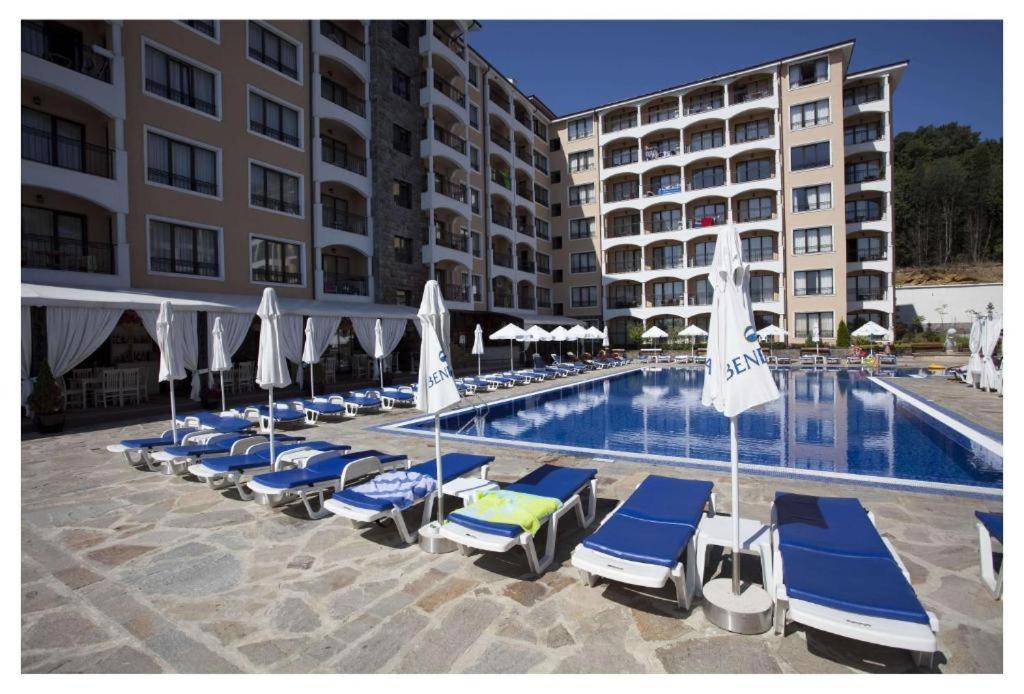 Bendita Mare Apartment Zlatni pjasătsi Eksteriør bilde